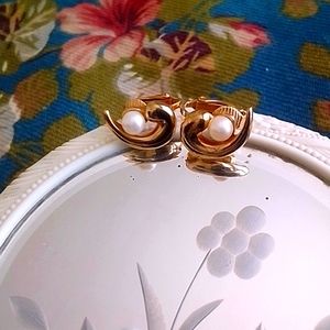 Vintage clip-on gold earrings with faux pearl